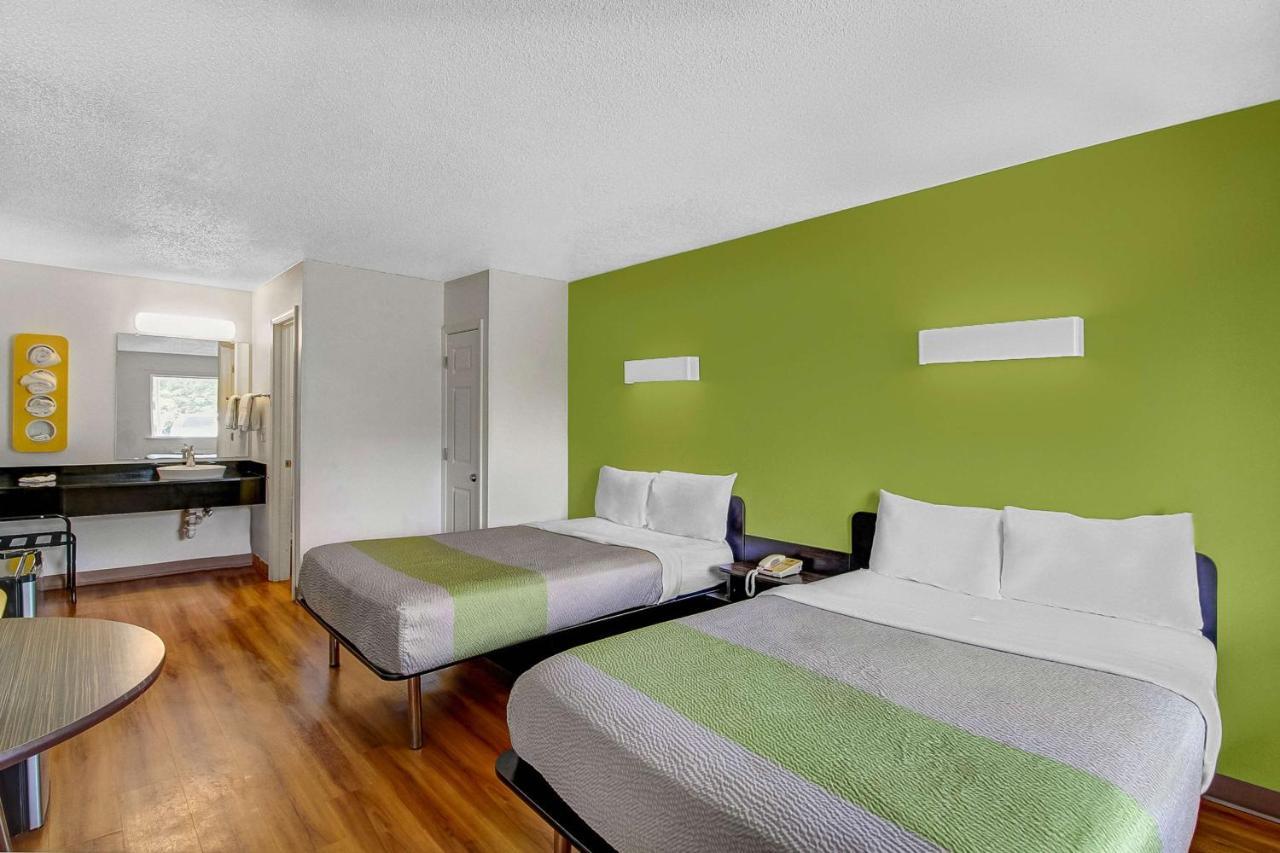 6-charles Town, Wv Hotel 2*